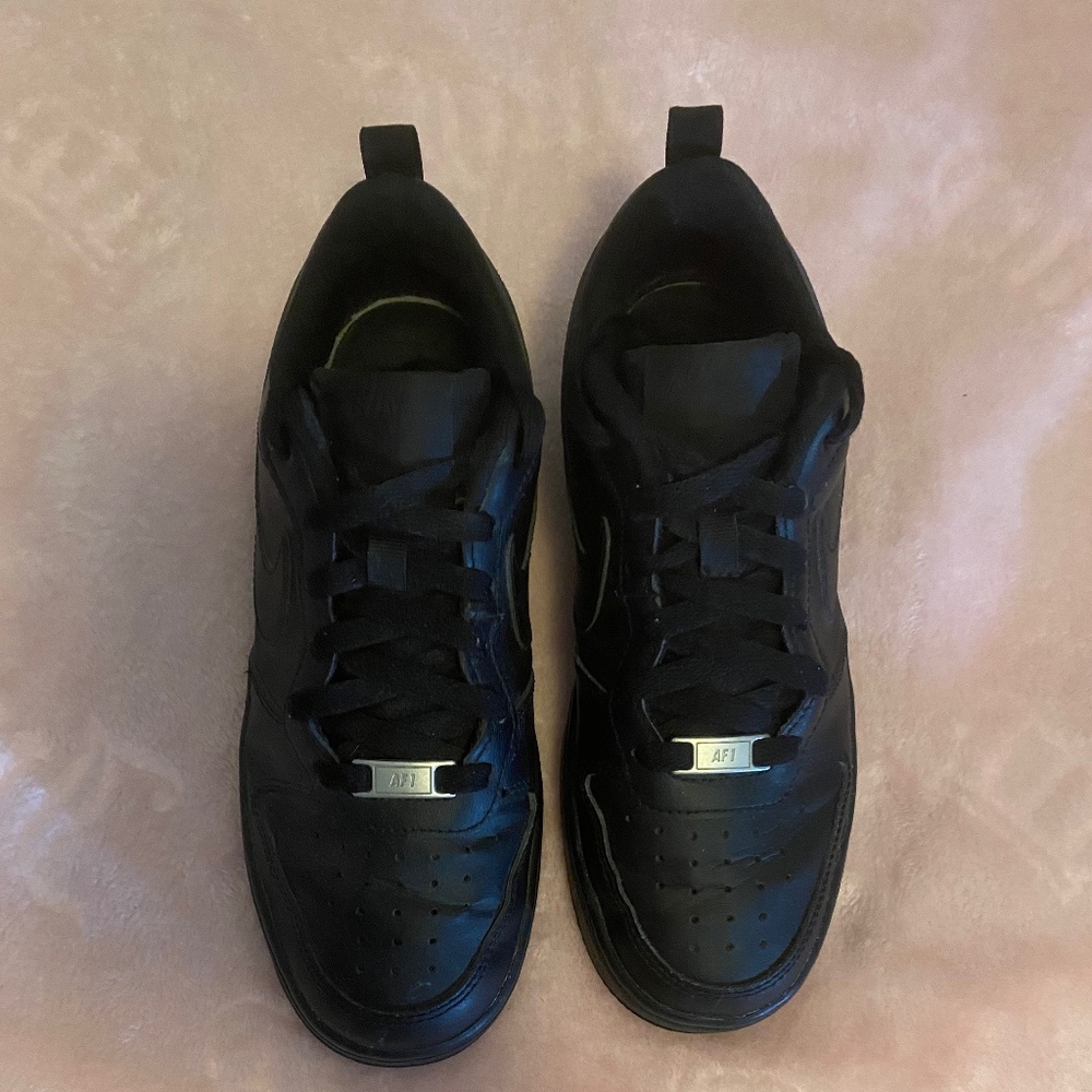 Nike Air Force 1s black